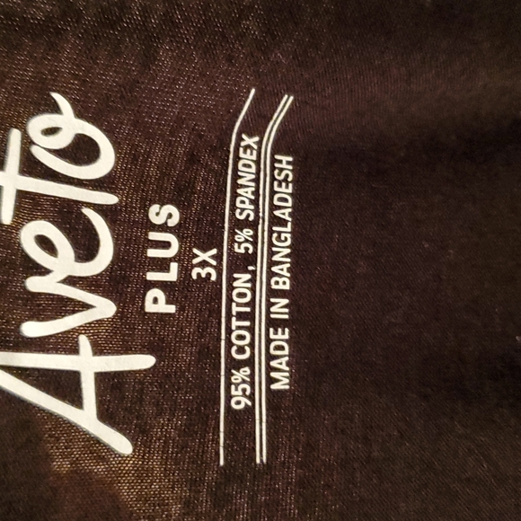 Top - Picture 2 of 2